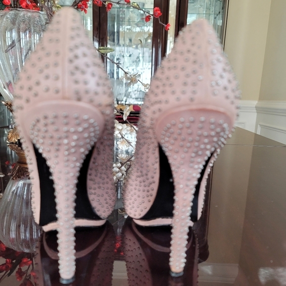 Rock‎ & Republic Studded Platform Pump - Picture 12 of 14